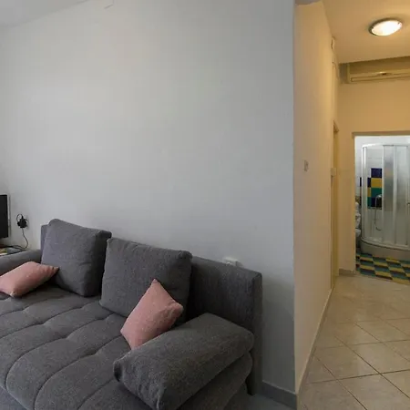 Apartamento Ground Floor Kovacic